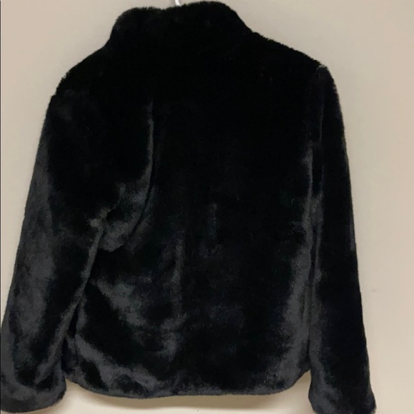 Faux fur - Picture 3 of 3